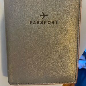 Fossil Gold Passport Holder